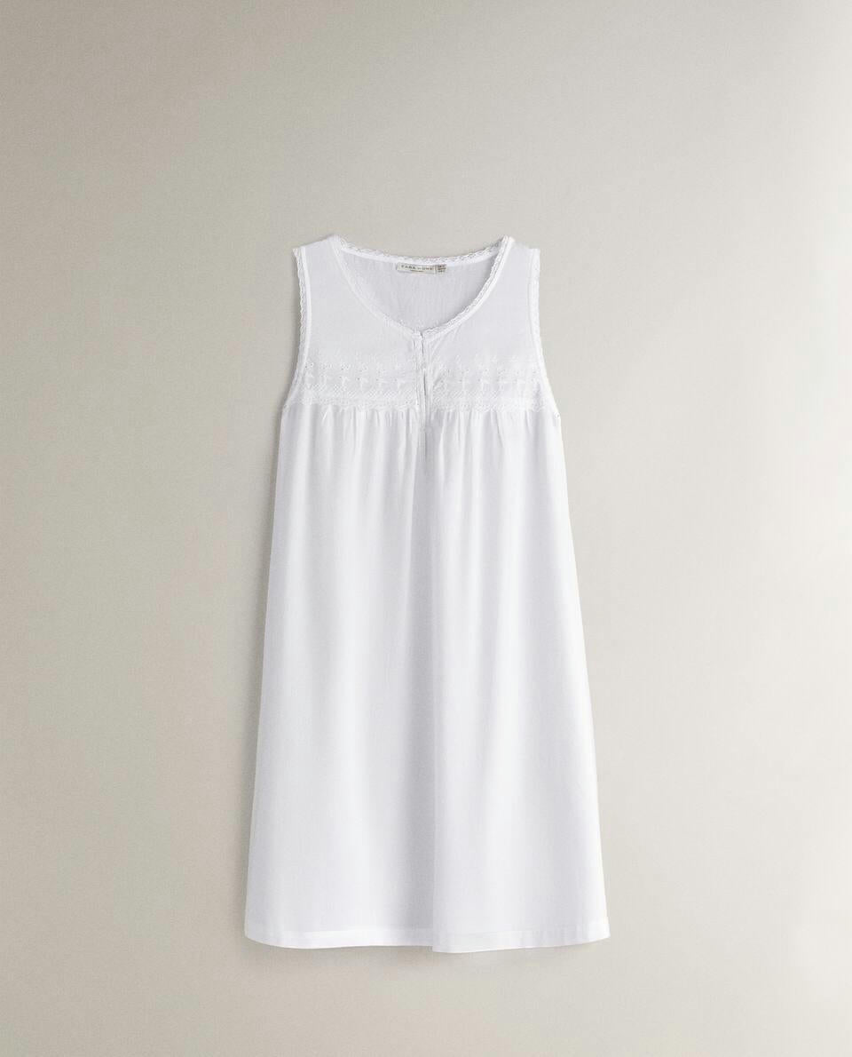EMBROIDERED COTTON NIGHTDRESS
