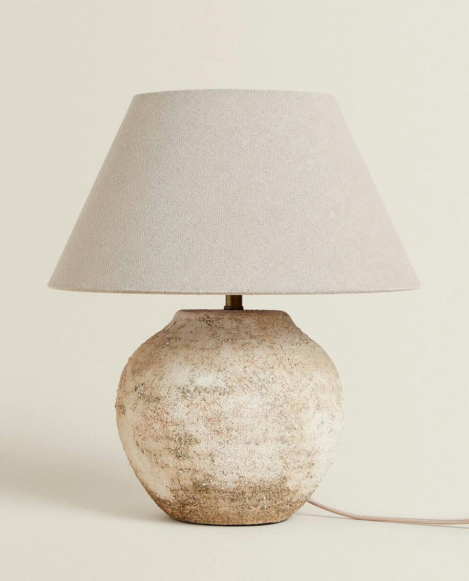 LAMP WITH AGED CERAMIC BASE