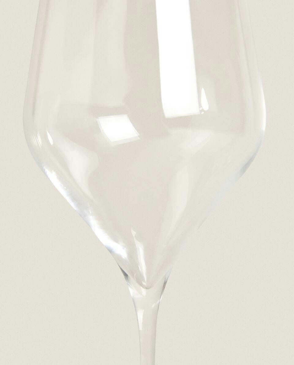 PLAIN CRYSTALLINE WINE GLASS