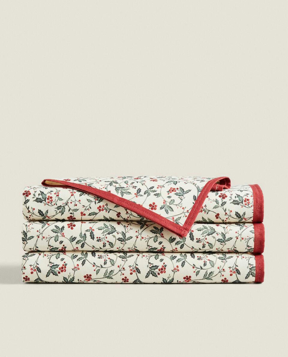 COTTON CHRISTMAS VINE TABLECLOTH