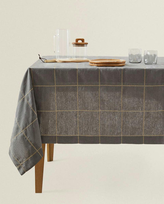 CHRISTMAS CHAIN LINEN TABLECLOTH