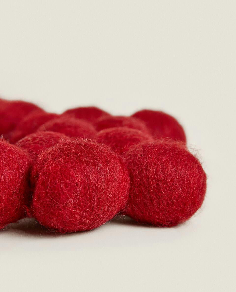 CHRISTMAS STAR-SHAPED WOOL TRIVET