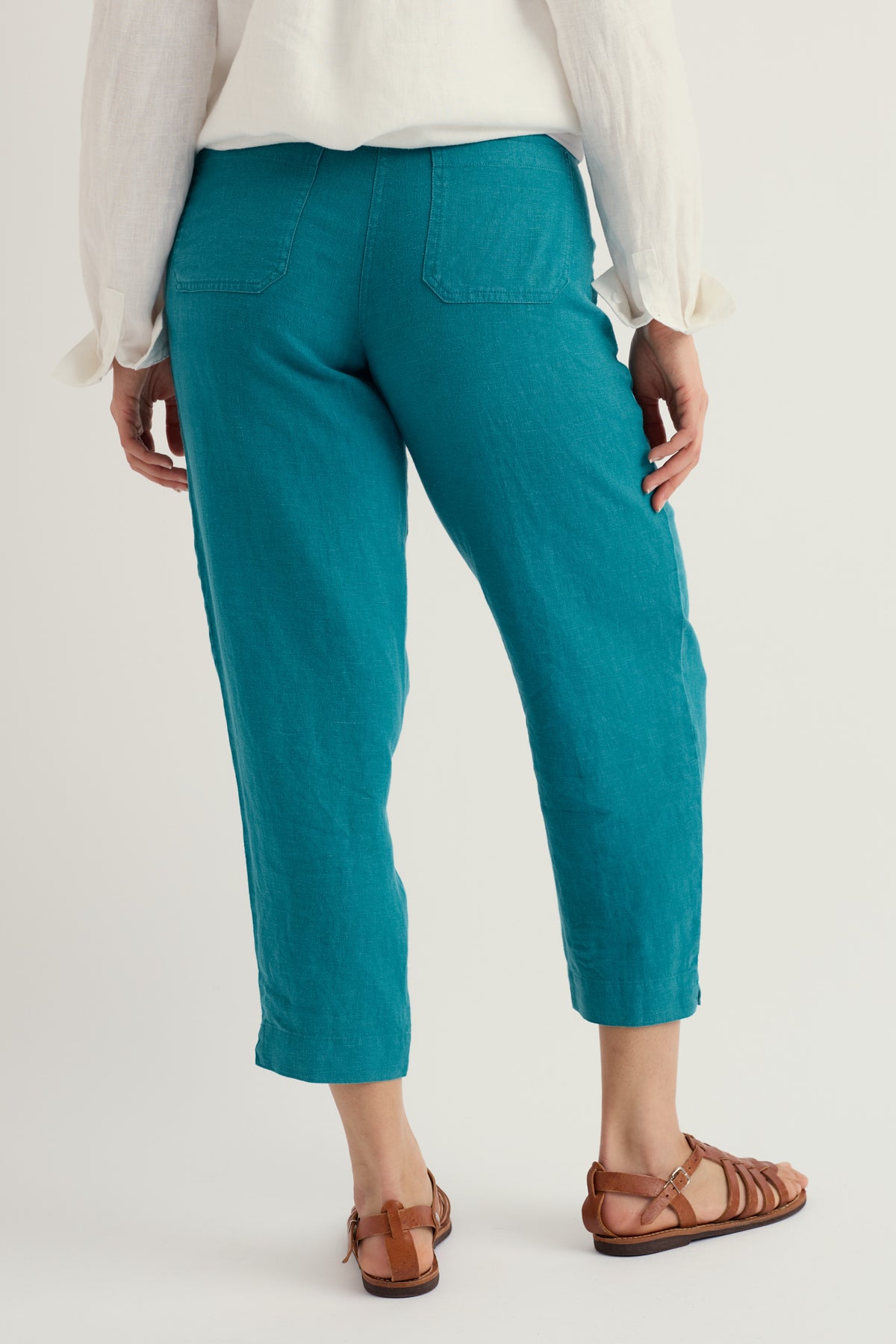 Saltings Tapered Linen Cropped Trousers