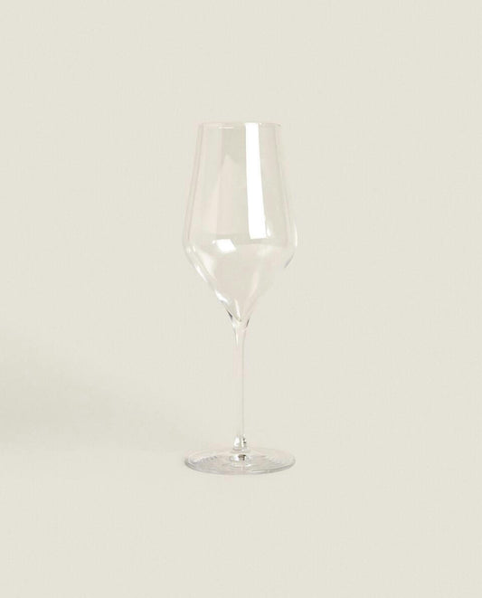 PLAIN CRYSTALLINE WINE GLASS