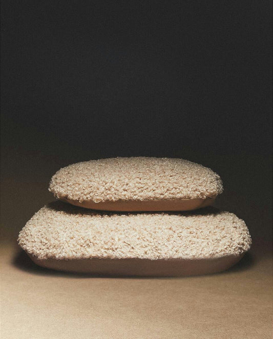 FUZZY OVAL PET CUSHION