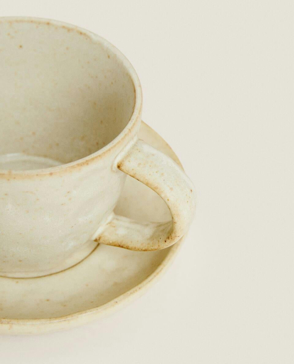 TEXTURED STONEWARE BREAKFAST SET