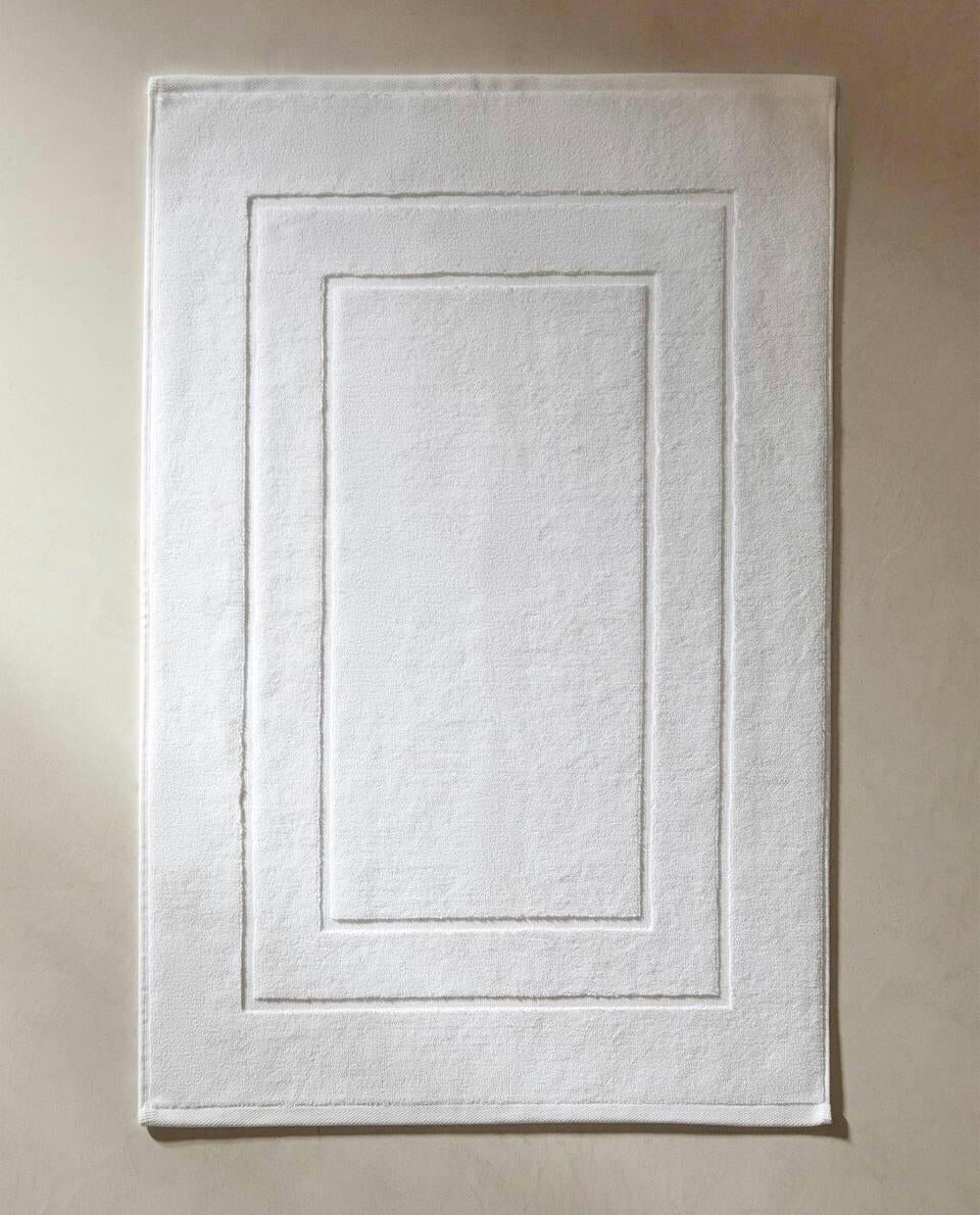 COTTON BATH MAT