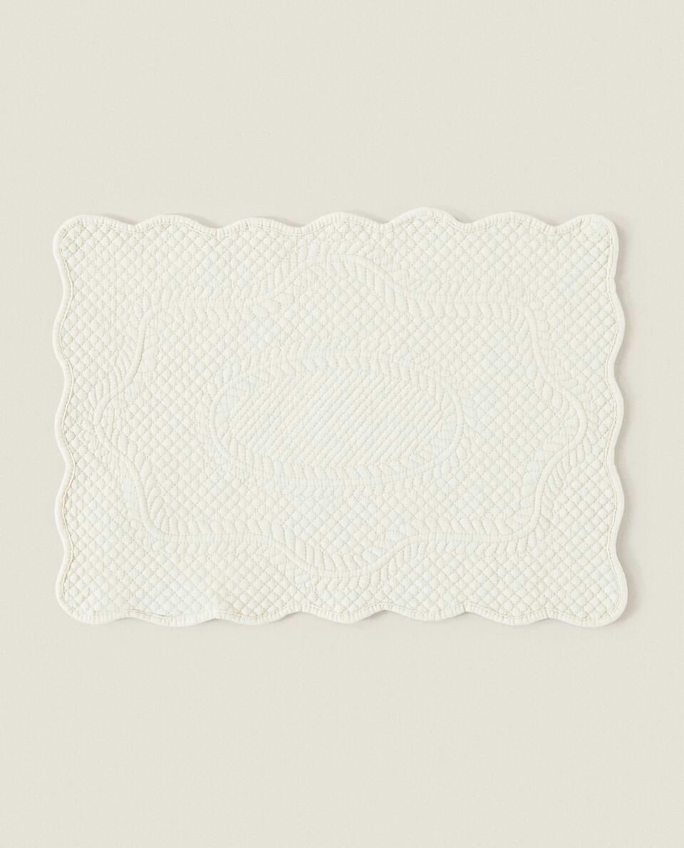 QUILTED PLACEMAT