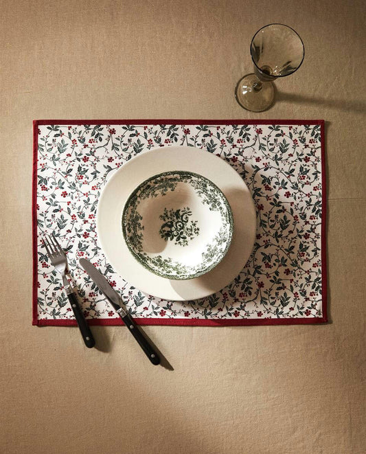 PACK OF CHRISTMAS VINE COTTON TEA TOWELS (PACK OF 2)