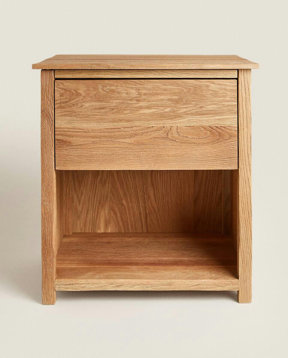 OAK WOOD BEDSIDE TABLE
