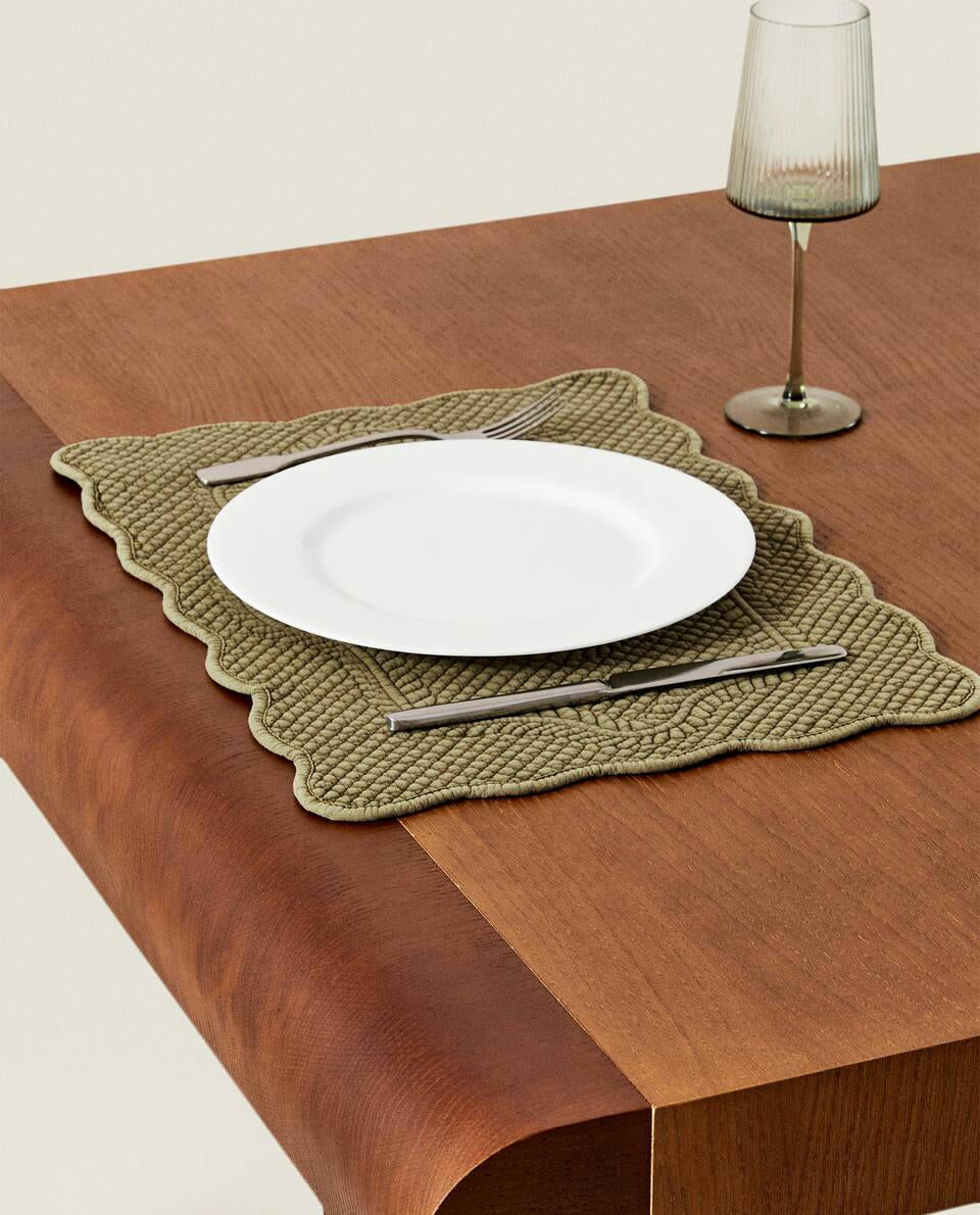 QUILTED PLACEMAT