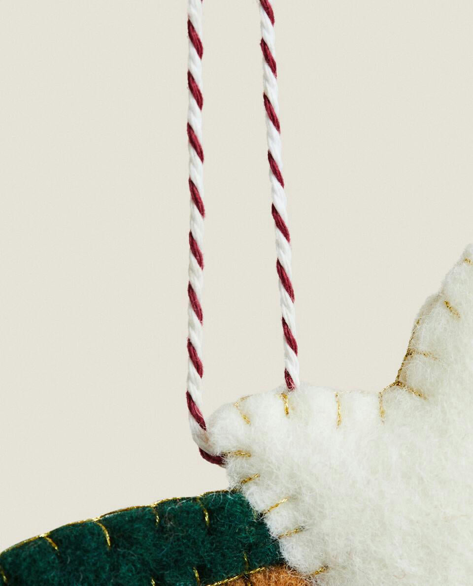 FELT STAR CHRISTMAS DECORATION