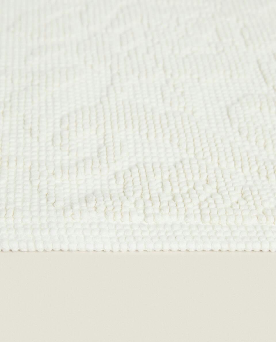FLORAL JACQUARD BATH MAT