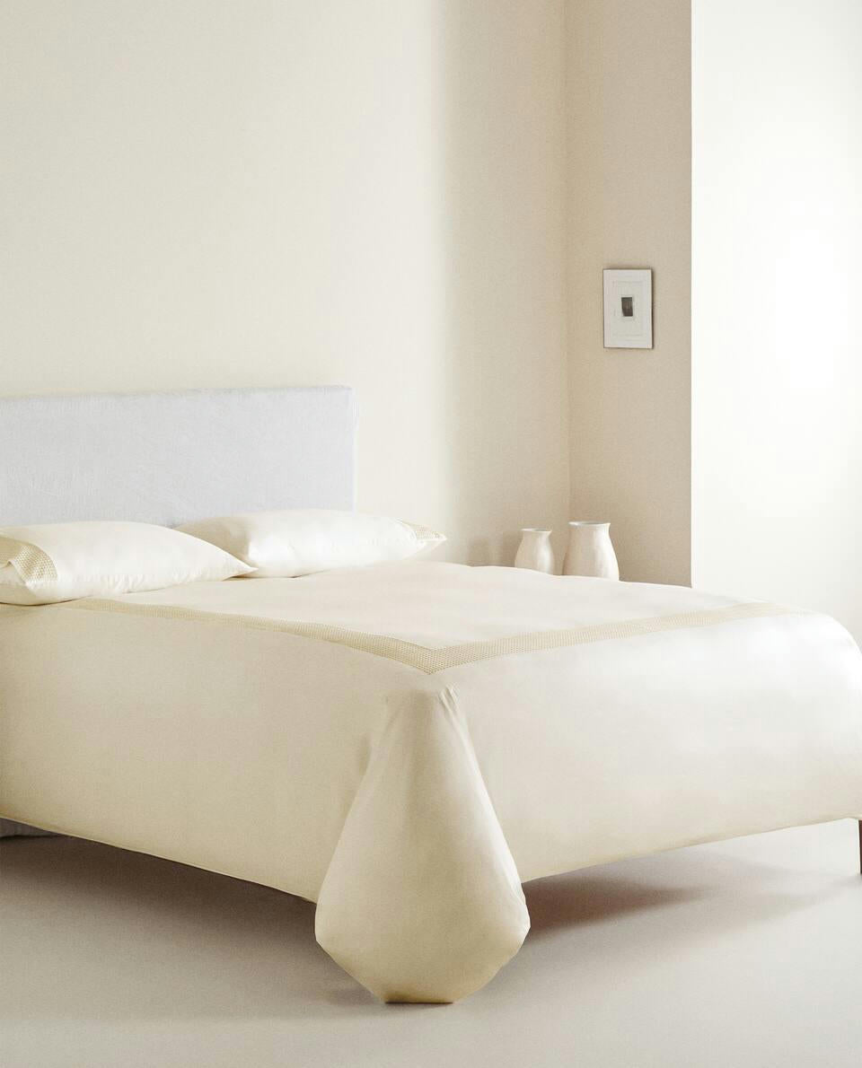 GEOMETRIC EMBROIDERED DUVET COVER