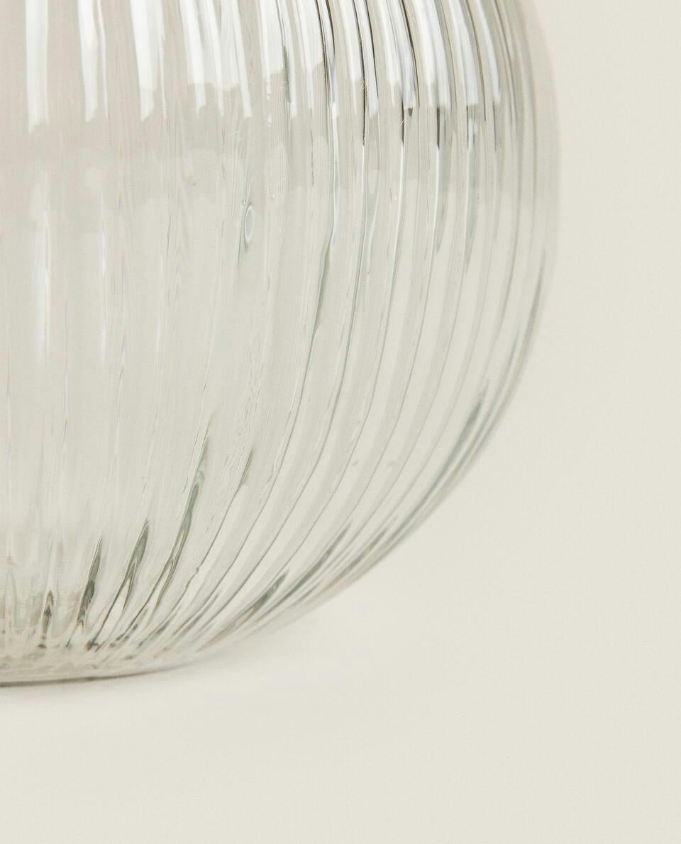 GLASS VASE WITH LINES