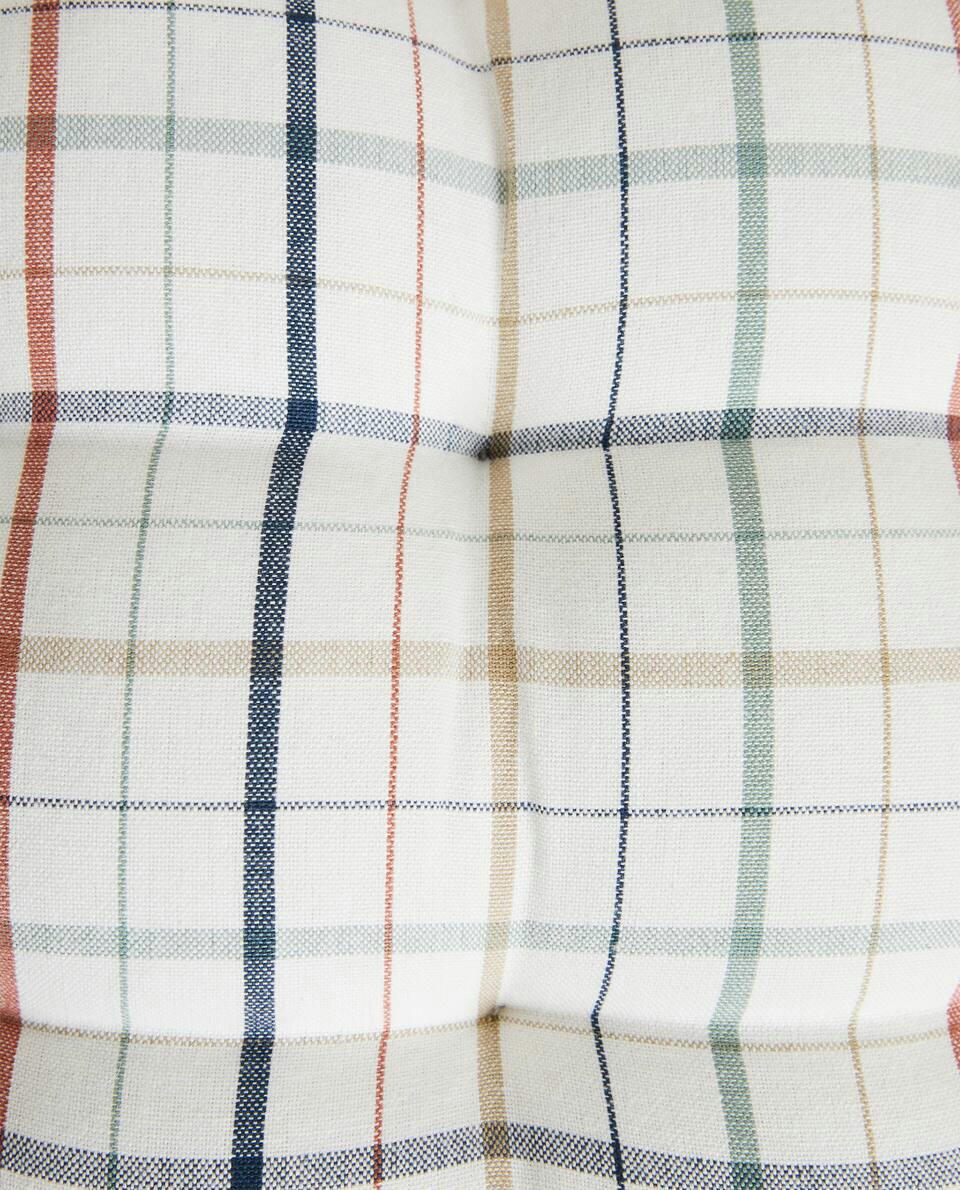DYED THREAD CHECK CUSHION