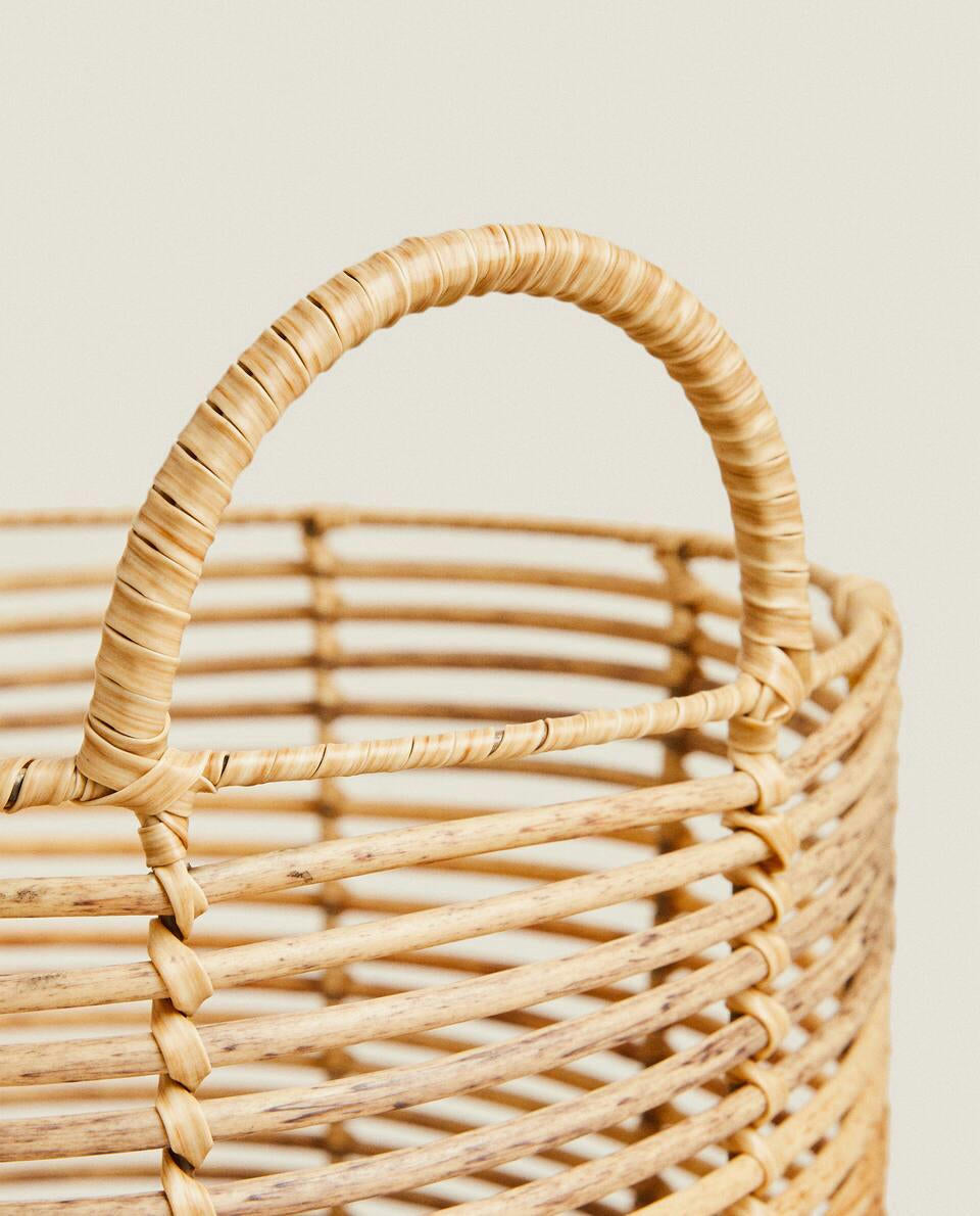 ROUND HAMPER WITH HANDLES