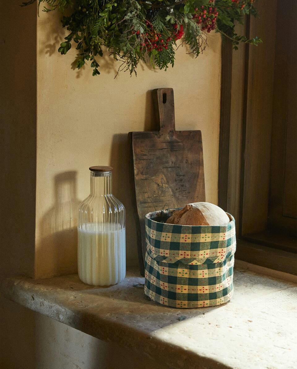 CHRISTMAS CHECK BREAD BASKET