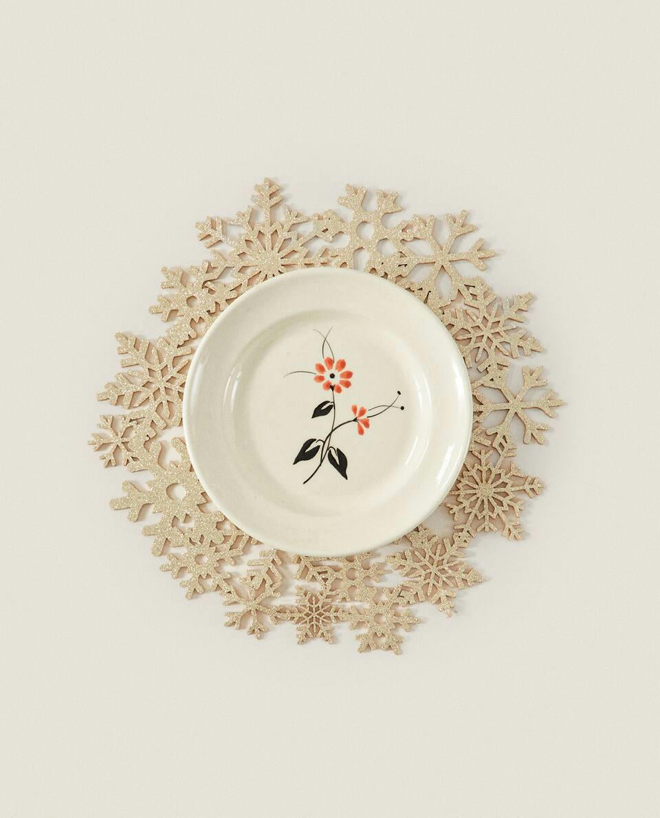 GLITTERY CHRISTMAS SNOWFLAKE PLACEMAT