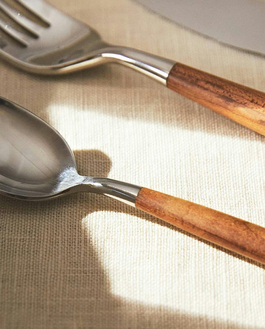 SET OF MAPLE CUTLERY