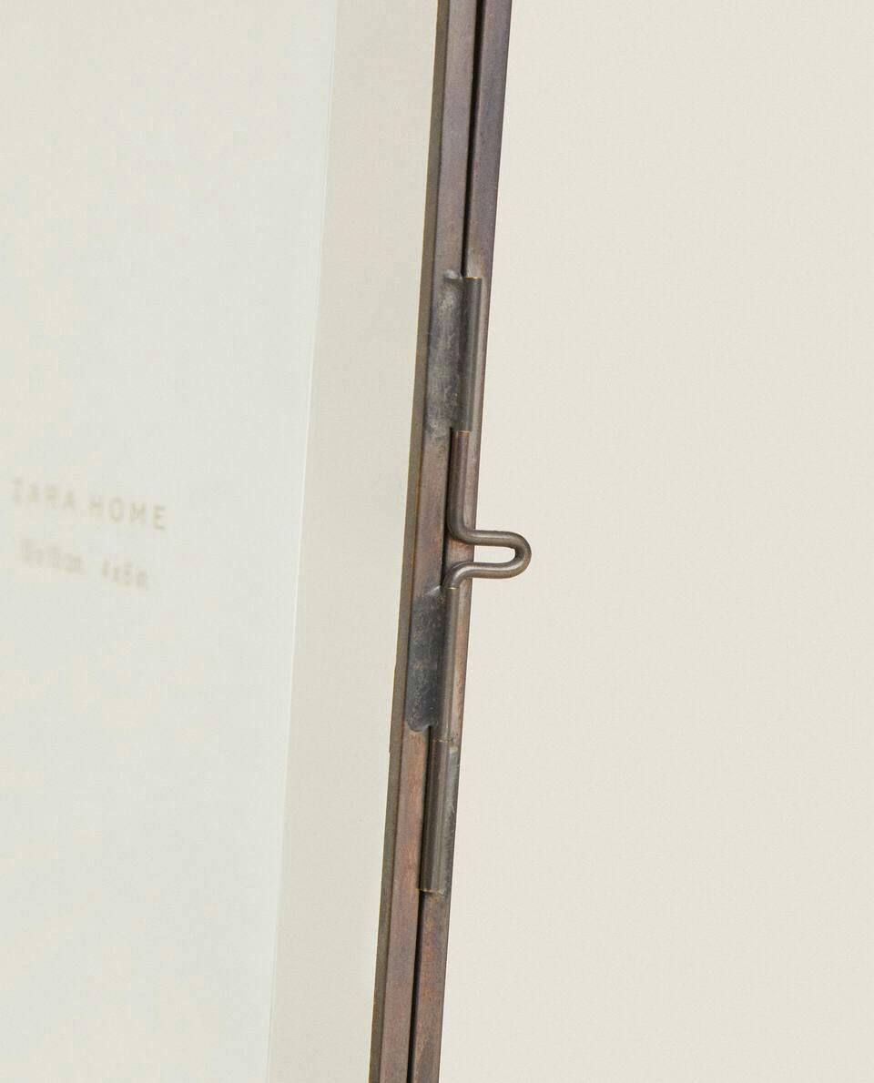 RECTANGULAR FRAME