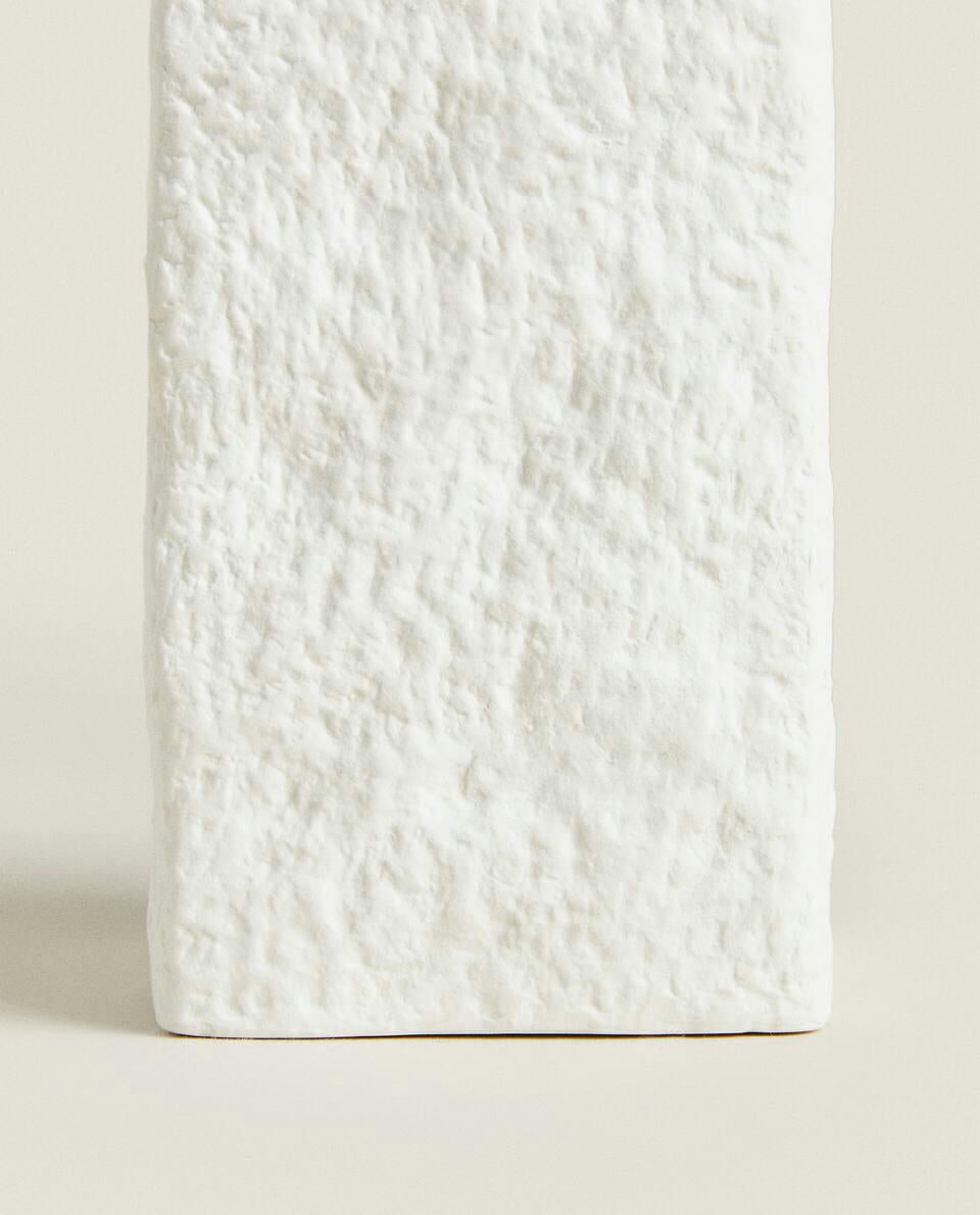 TEXTURED CERAMIC BATHROOM SET