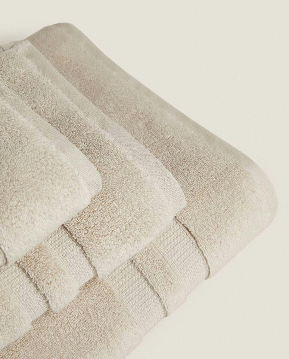 EXTRA SOFT TOWEL WITH DOUBLE BORDER