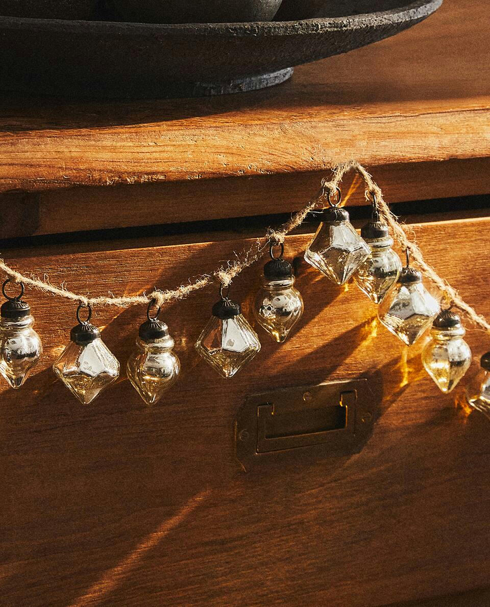 DECORATIVE DIAMOND GLASS CHRISTMAS GARLAND