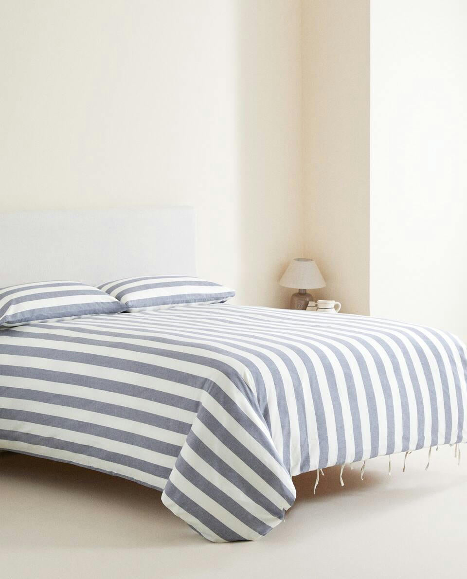 STRIPED DUVET COVER