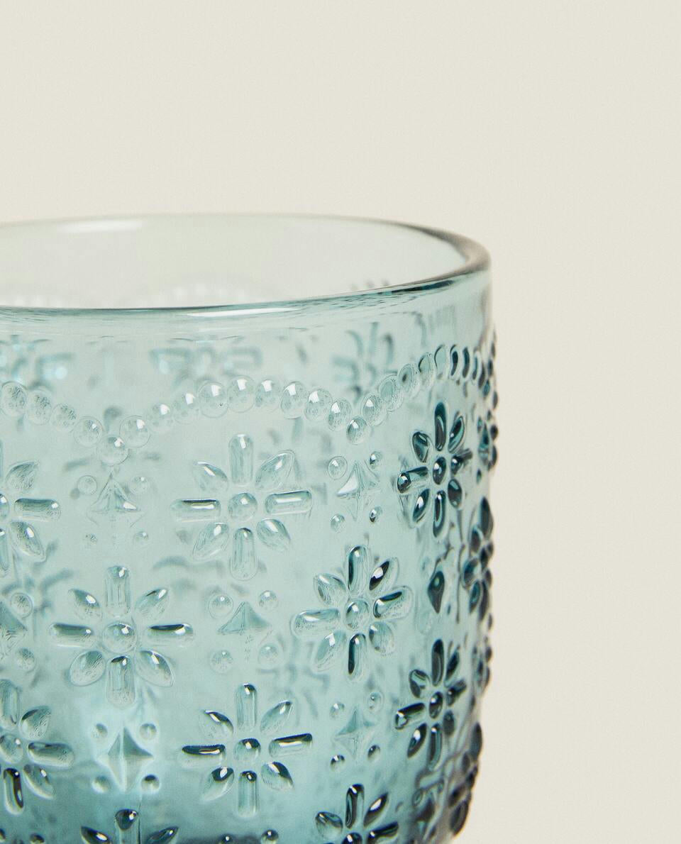 RAISED FLORAL DESIGN GLASS TUMBLER