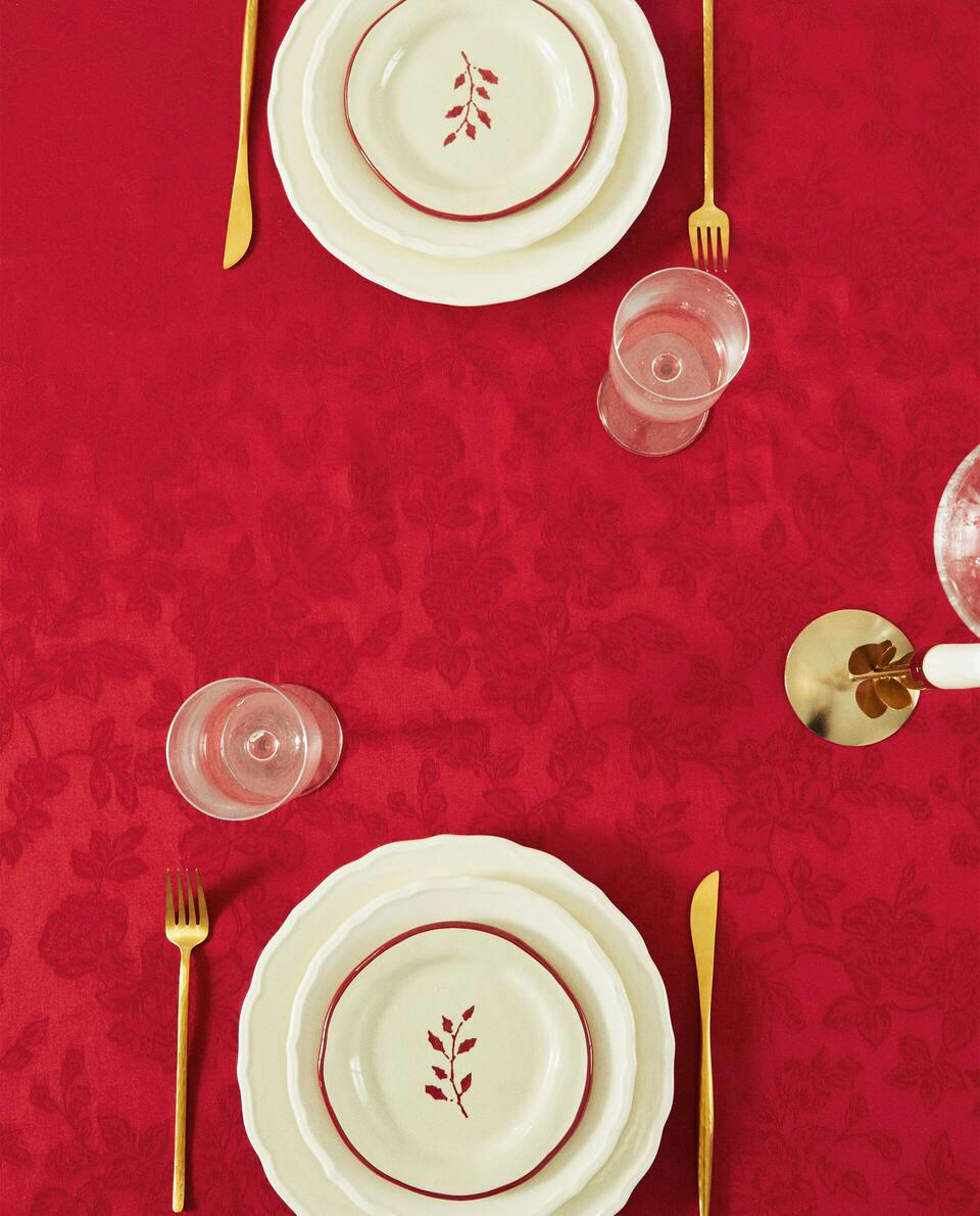 CHRISTMAS FLORAL JACQUARD TABLECLOTH
