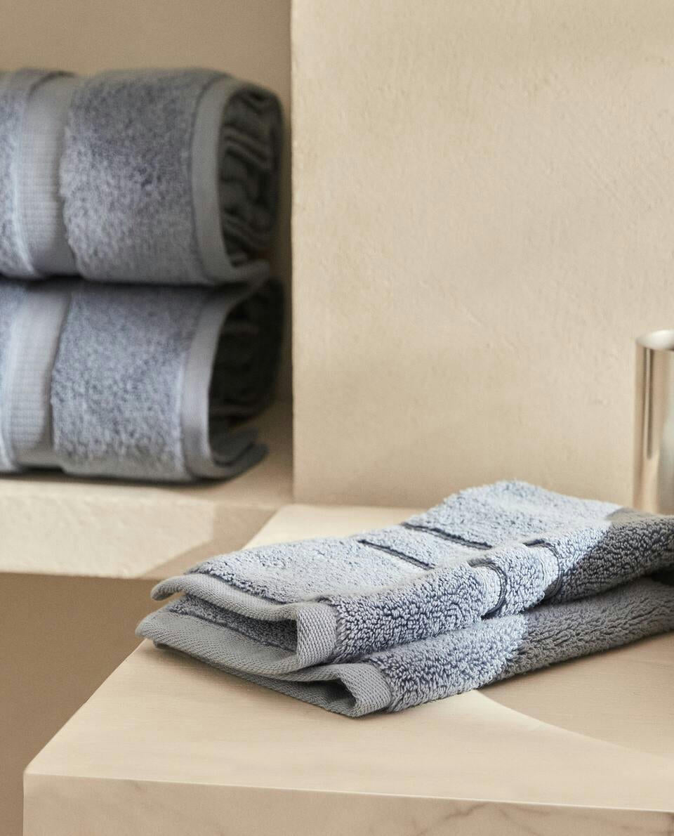 EXTRA SOFT TOWEL WITH DOUBLE BORDER