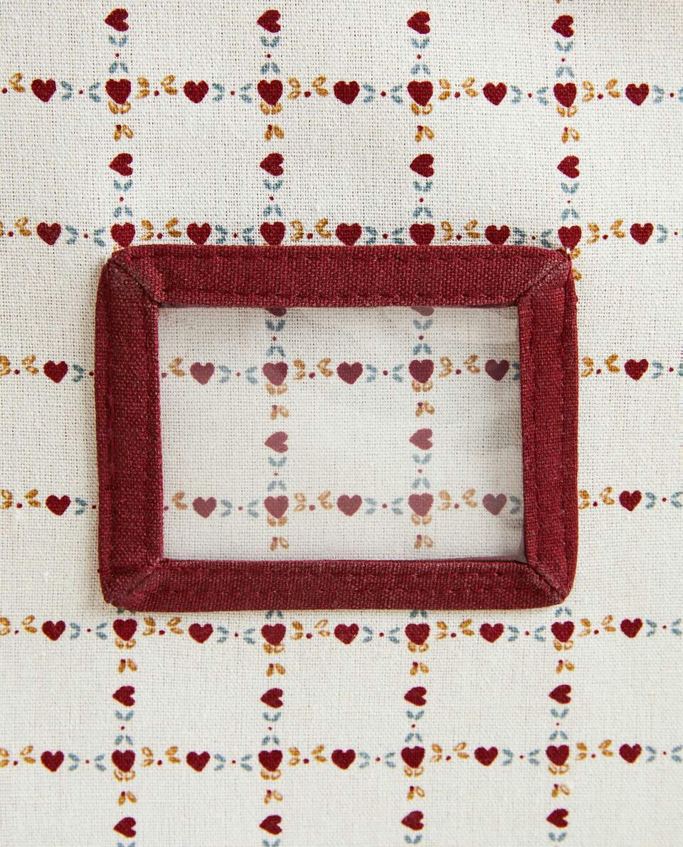 CHRISTMAS STORAGE BOX WITH HEARTS