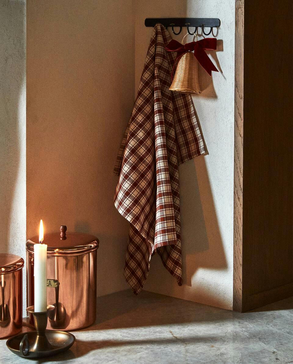COLOURED CHECK TEA TOWELS (PACK OF 2)