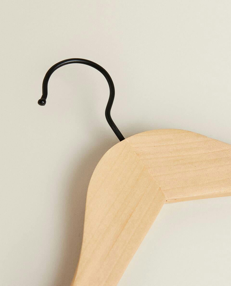 PERCHA ABRIGO MADERA
