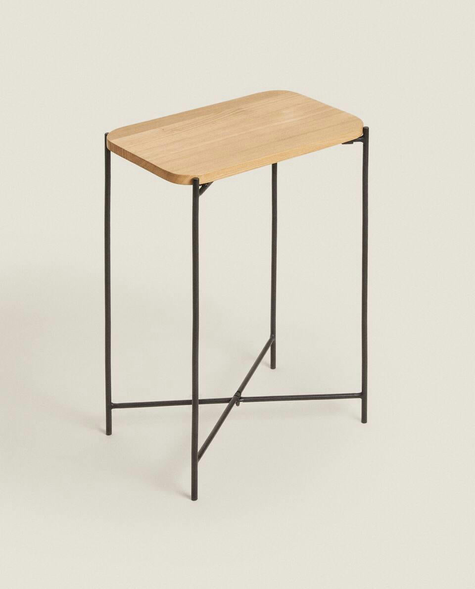 OAK SIDE TABLE