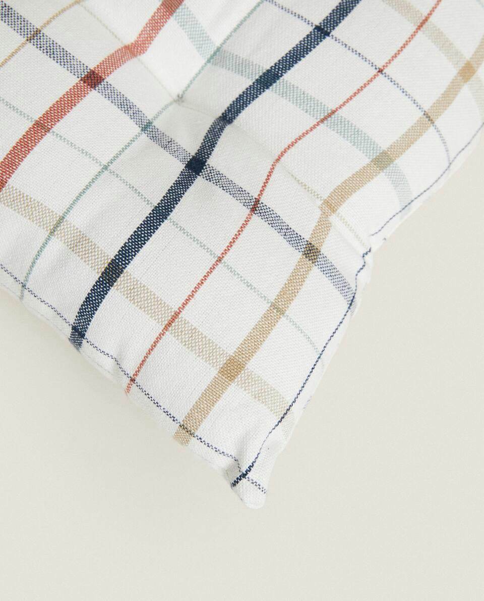 DYED THREAD CHECK CUSHION