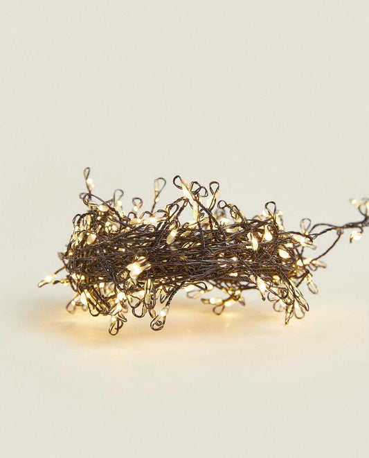WIRE CHRISTMAS LIGHT STRAND