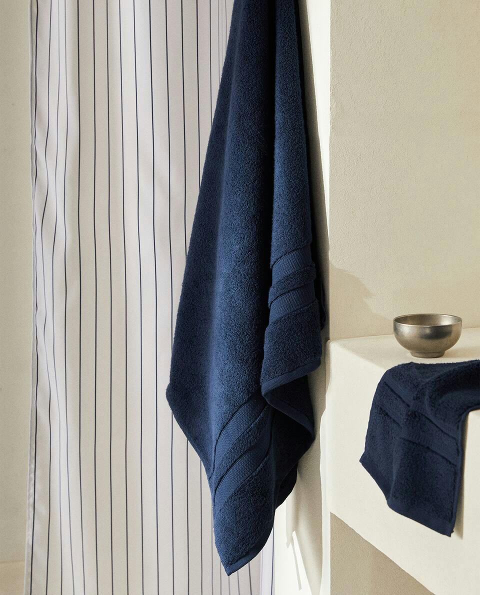 EXTRA SOFT TOWEL WITH DOUBLE BORDER