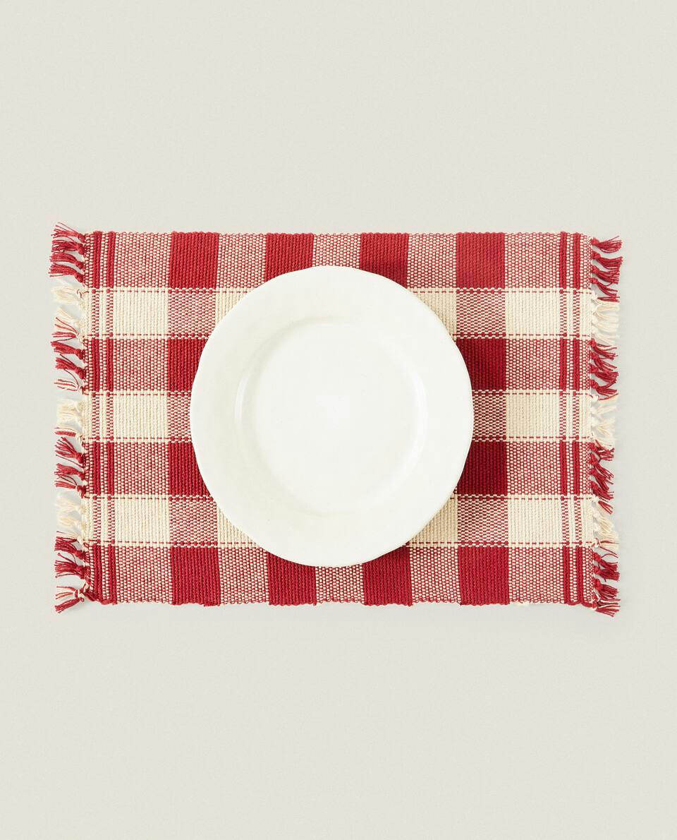 PACK OF CHECK CHRISTMAS PLACEMATS (PACK OF 2)