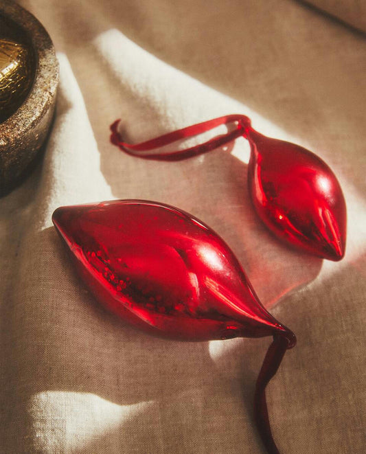 GLASS DROPLET CHRISTMAS DECORATION