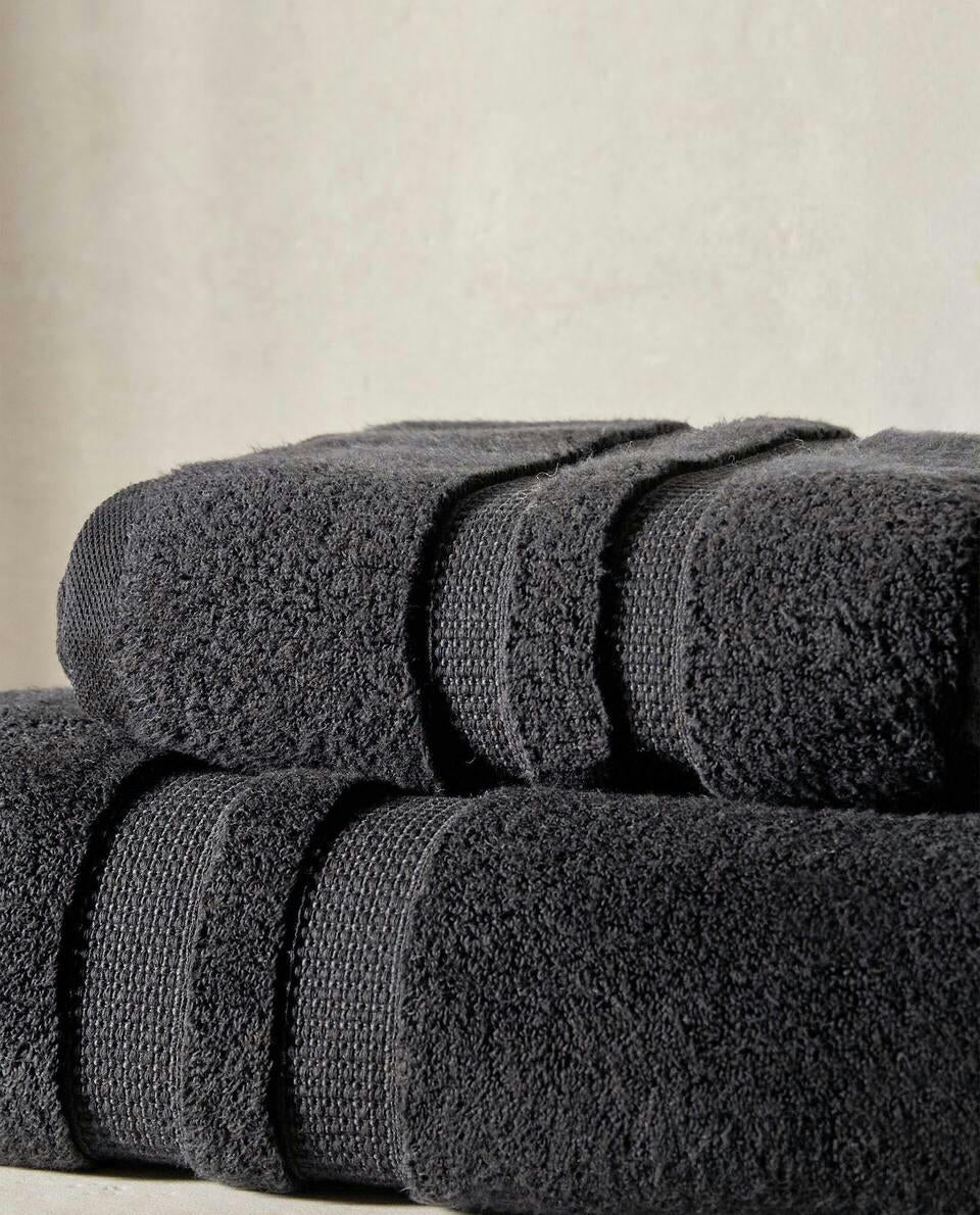 EXTRA SOFT TOWEL WITH DOUBLE BORDER