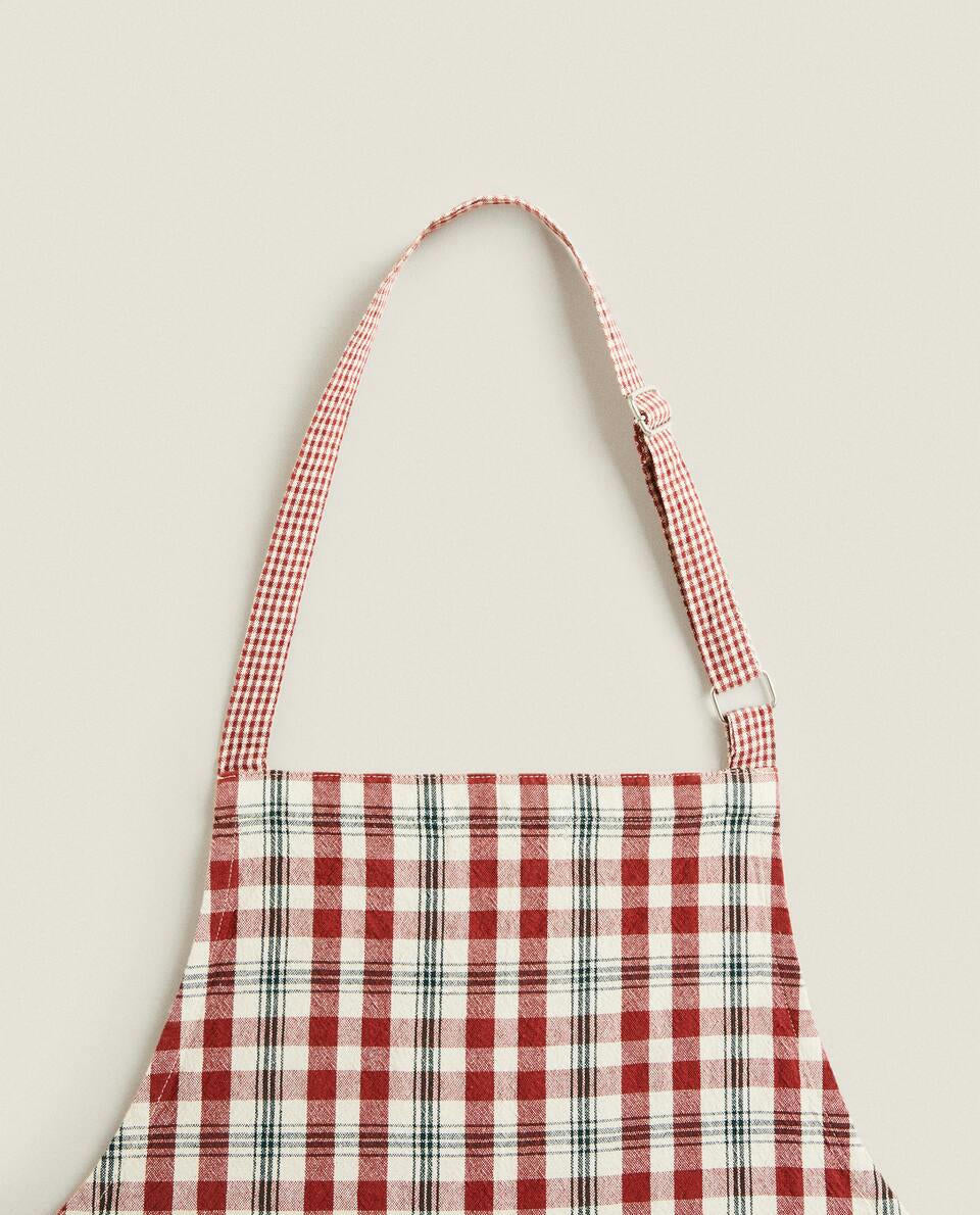 CHRISTMAS CHECK APRON