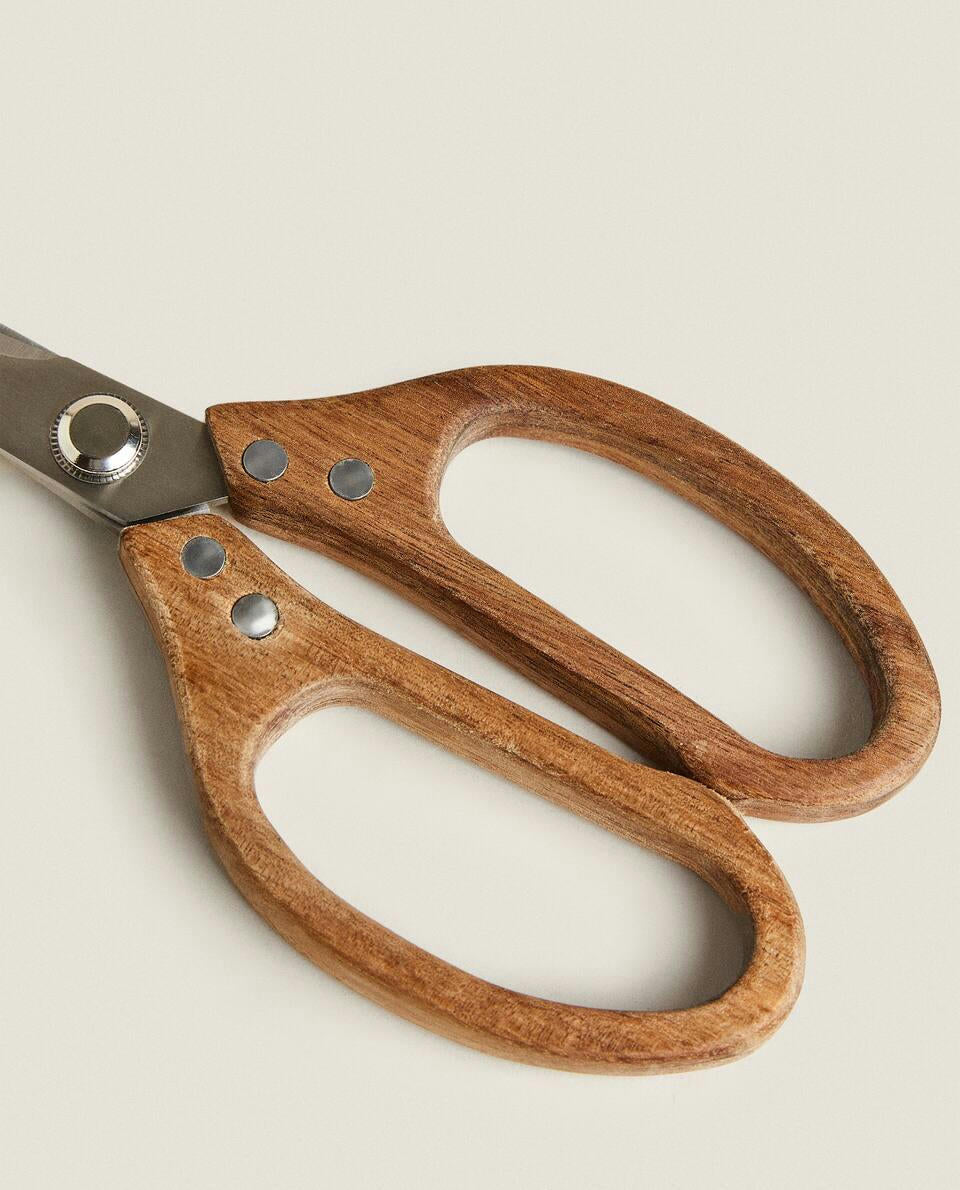 WOODEN KITCHEN SCISSORS