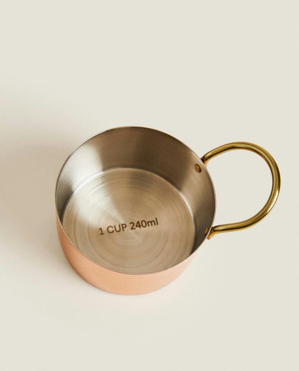 SET OF 4 MEASURING CUPS