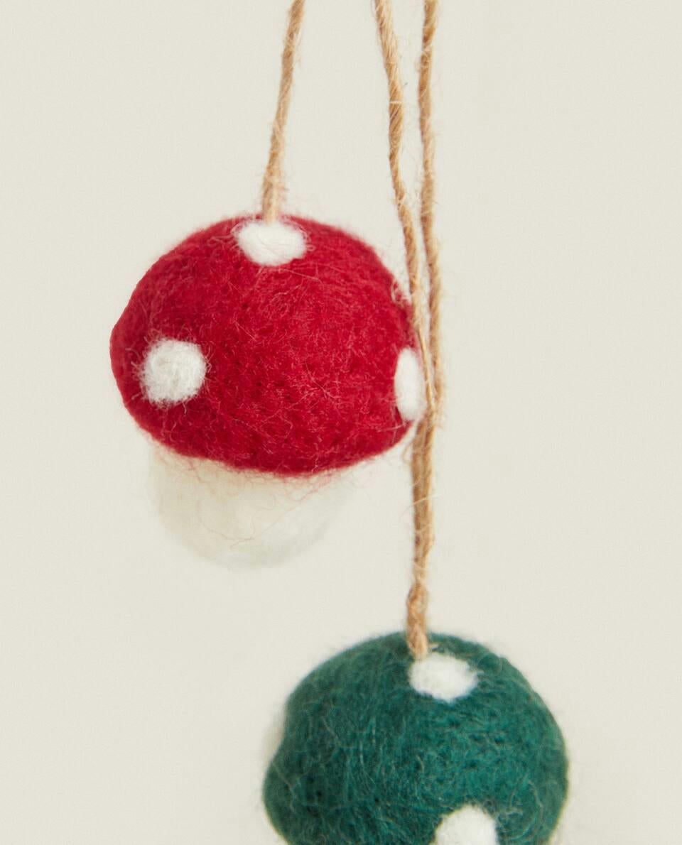 FELT MUSHROOM CHRISTMAS DECORATION