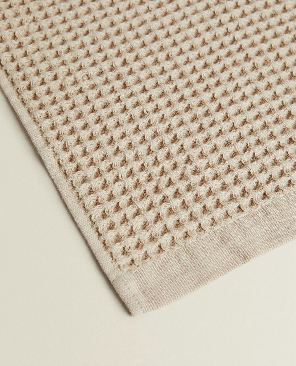 WAFFLE-KNIT COTTON TOWEL