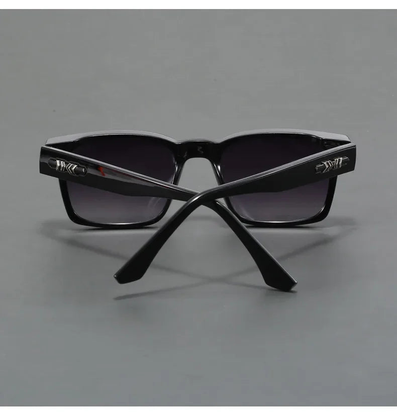Colorblock-Sonnenbrille mit eckigem Rahmen und polarisierten Gläsern im Retro-Stil