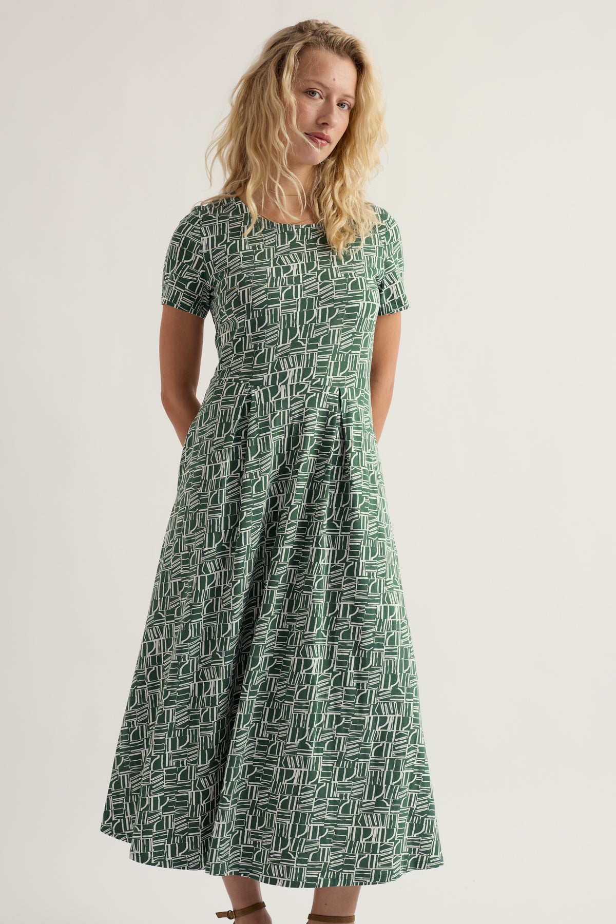 Veronica Short Sleeve Midi Dress in GOTS-Certified Organic Cotton