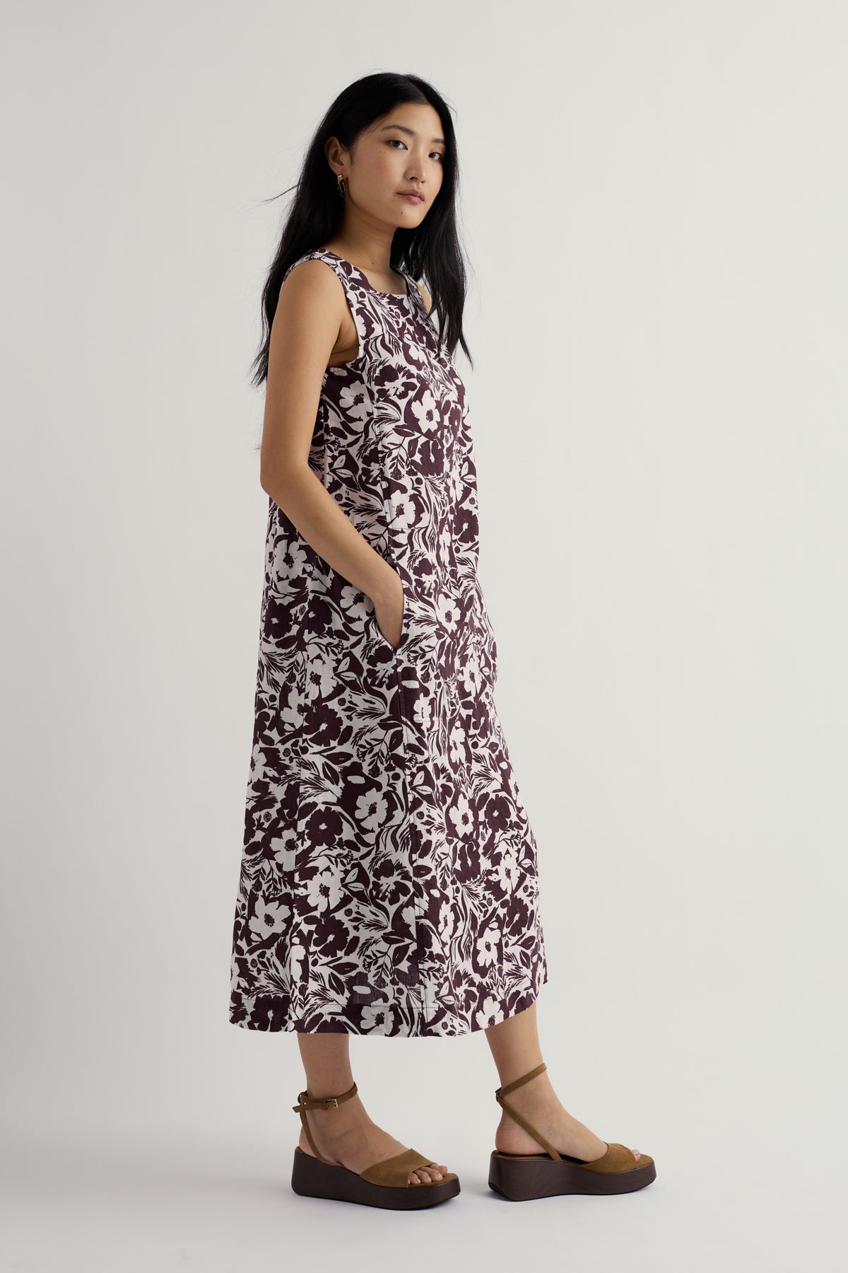 Cresting Waves Sleeveless Linen Dress